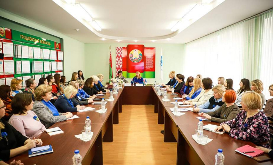 Председатель Белорусского союза женщин Ольга Шпилевская встретилась с женским активом Гродненской области