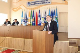 Председатель облисполкома Владимир Караник встретился с профактивом Гродненщины
