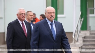 Александр Лукашенко: горжусь молодыми людьми, которые не отрываются от жизни и выбирают реальную профессию
